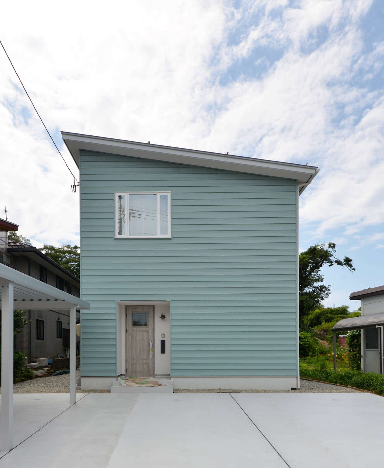 吹き抜けでつながる住まい