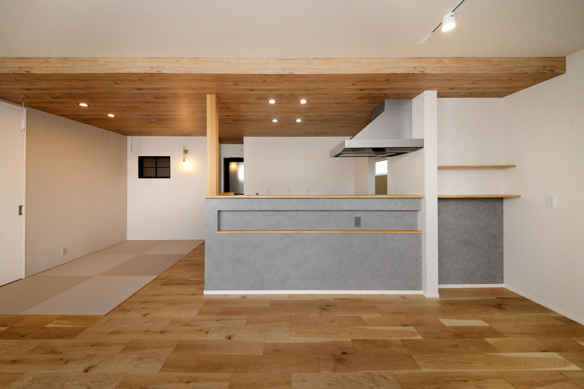 〈完全分離型二世帯住宅〉　親世帯と子世帯が程よい距離感で暮らせる家。